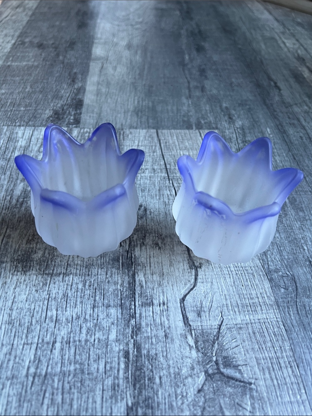 Frosted Lavender Glass Flower Holders - Set of 2 Partylite Purple Tulip Peglites